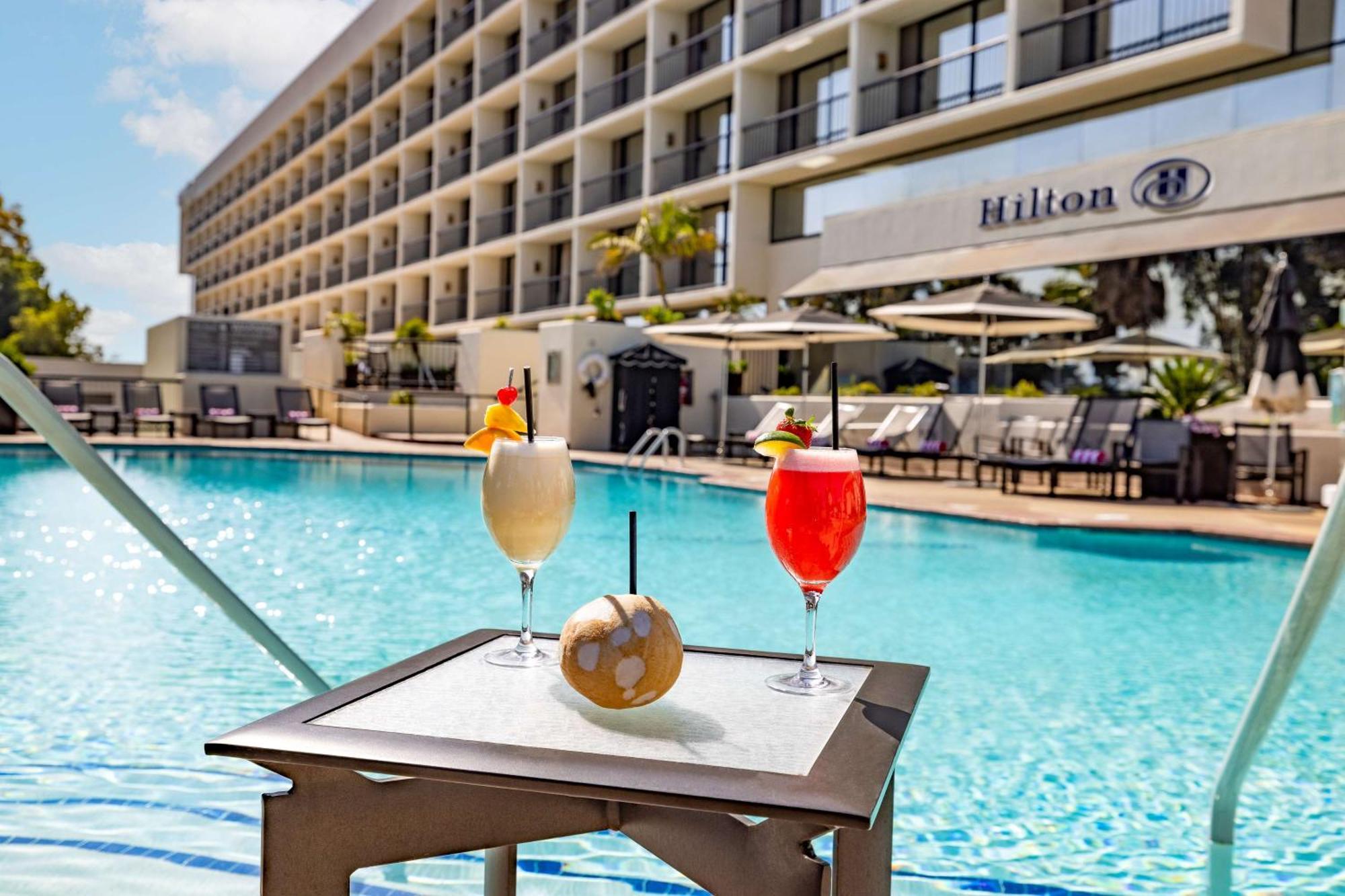 מלון Hilton Orange County/קוסטה מסה מראה חיצוני תמונה