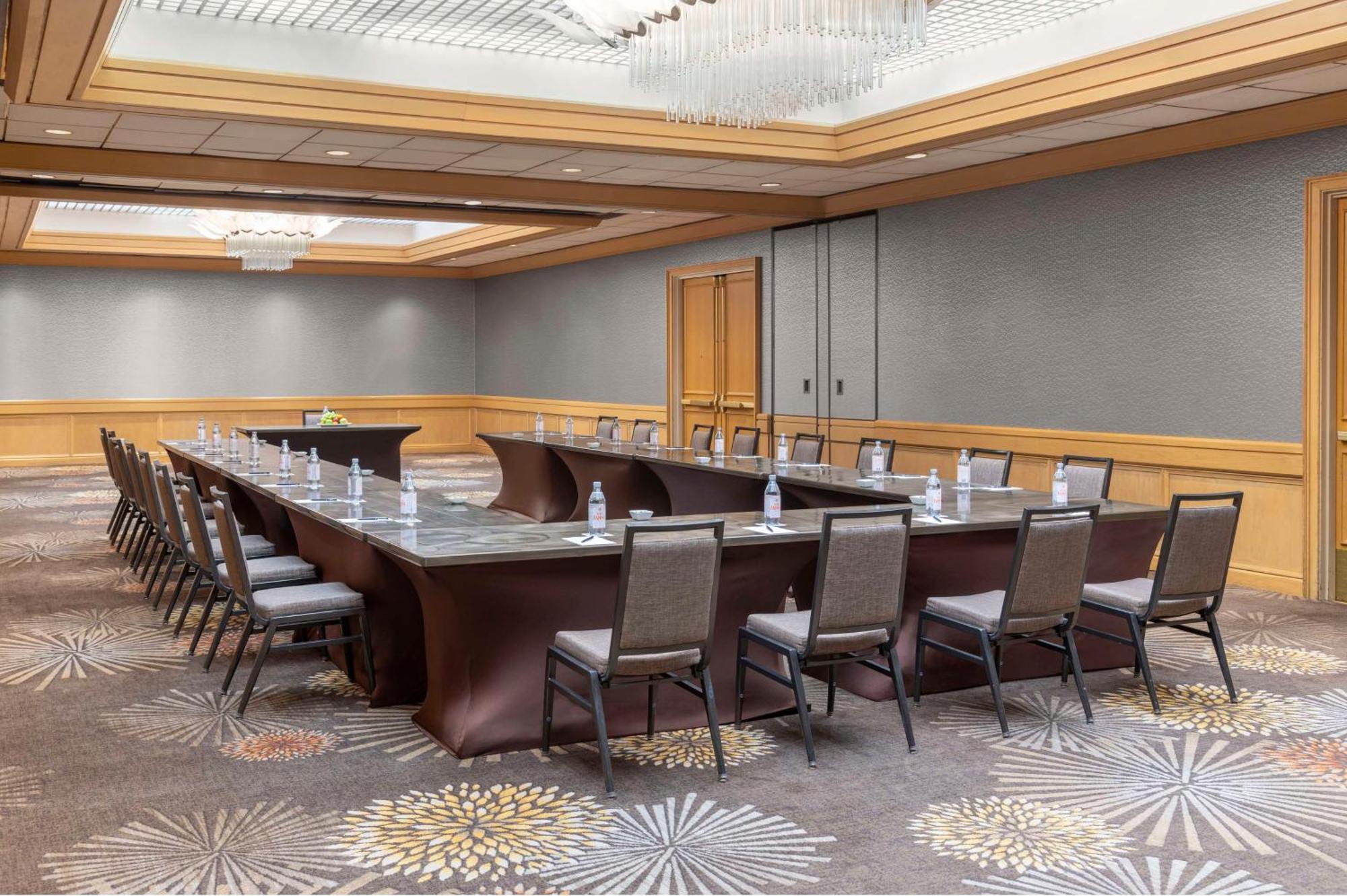 מלון Hilton Orange County/קוסטה מסה מראה חיצוני תמונה