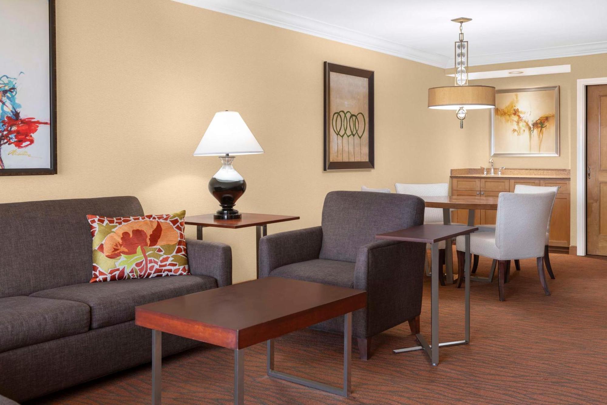 מלון Hilton Orange County/קוסטה מסה מראה חיצוני תמונה